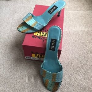 VANELI Turquoise snakeskin heels